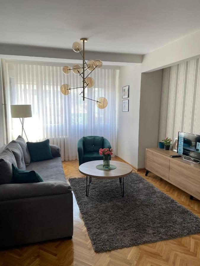 Apartman Filip Lux City Center Нови пазар Екстериор снимка