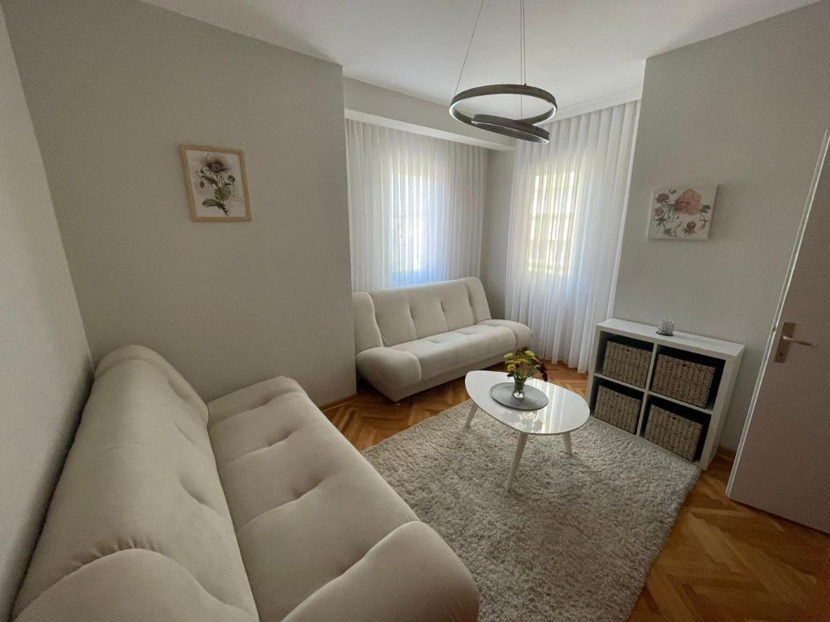 Apartman Filip Lux City Center Нови пазар Екстериор снимка